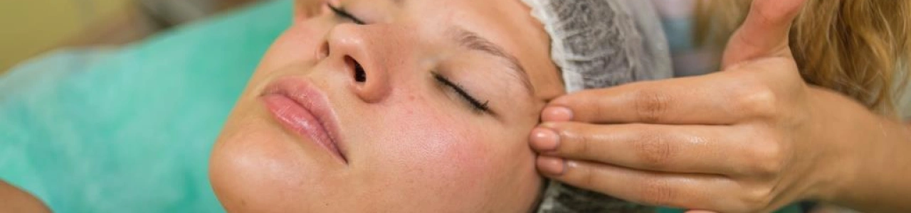 Вакуумный аппаратный массаж лица