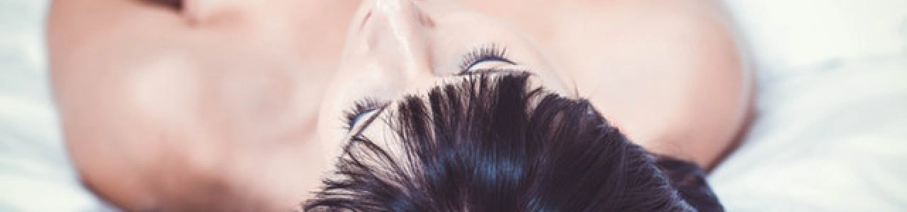 Причины асимметрии груди и как её исправить